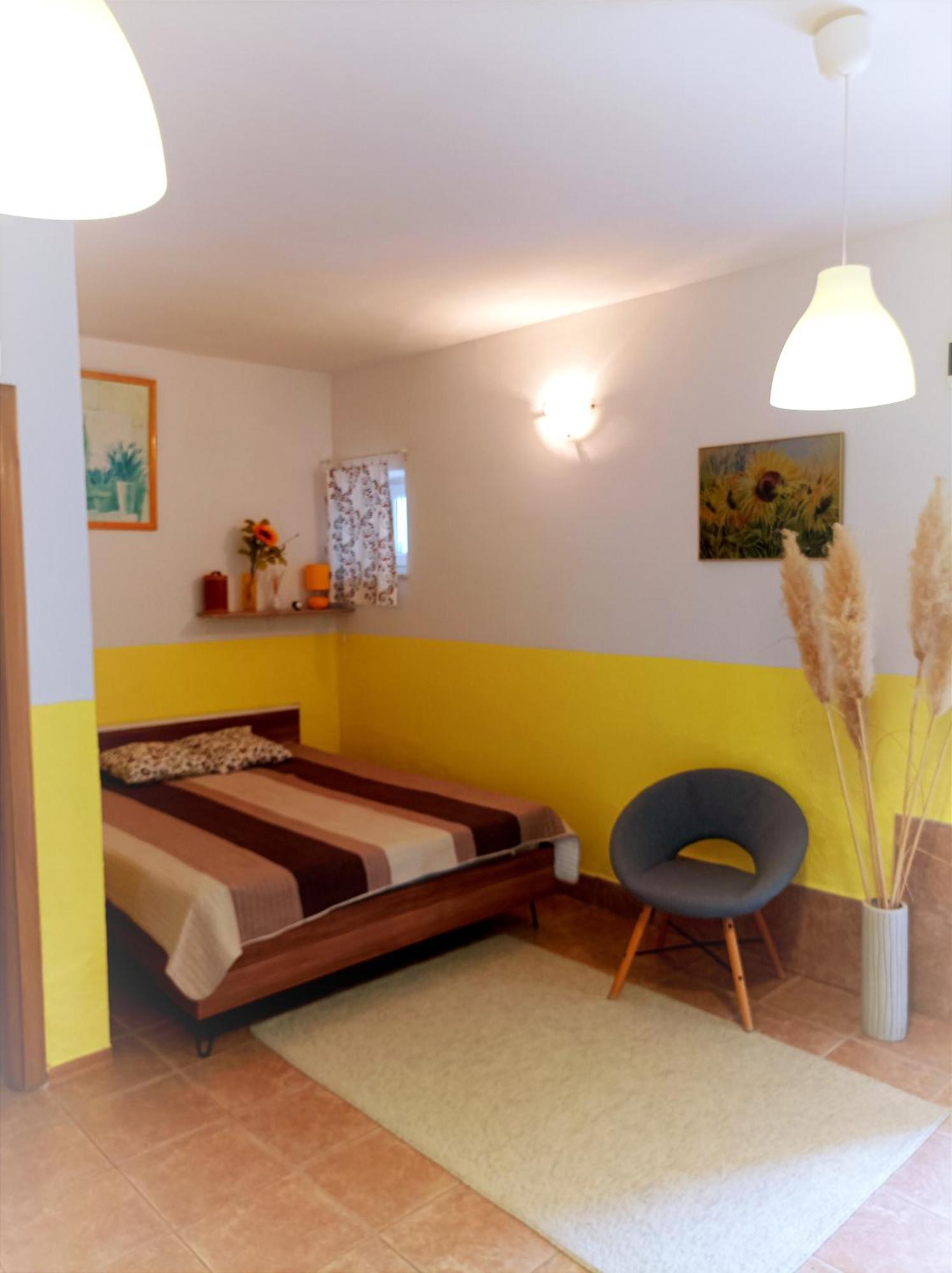 Apartments Kaic Rogač Quarto foto